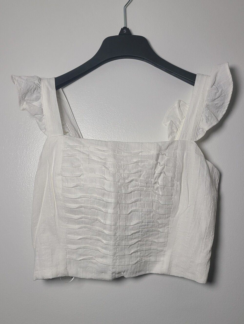 Lost + Wander White Pintuck Ruffle Strap Crop Top Womens Size Small
